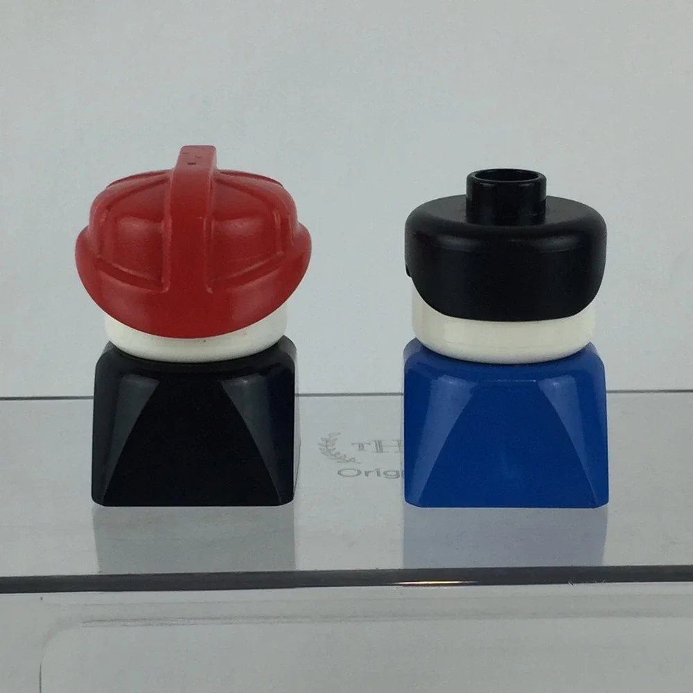 Vintage‎ LEGO Duplo Figures Square Base Lot 9pc Toddler People Dog Chairs Desk